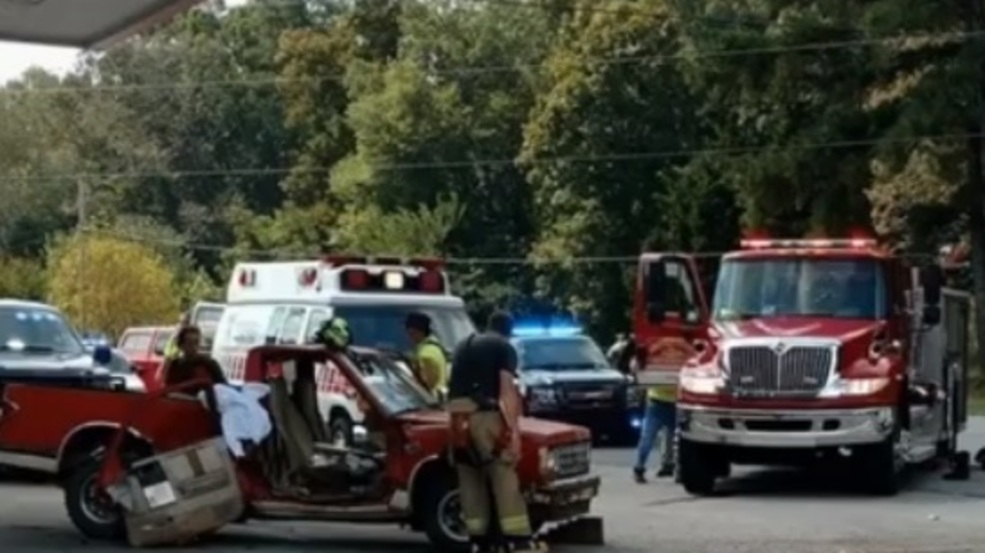Man arrested for DUI after crashing into Cohutta Food Mart gas pumps