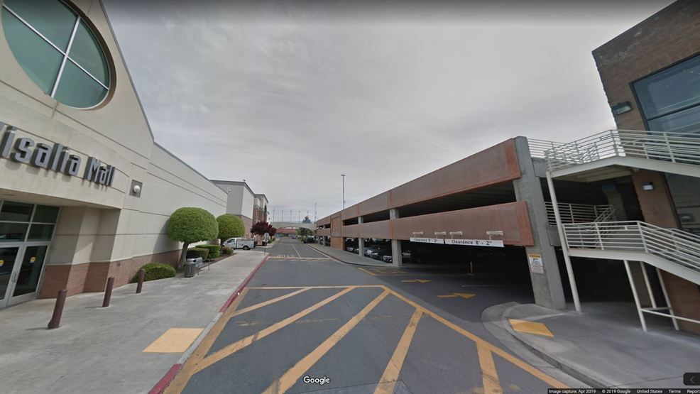 Man dies after car crashes into wall in Visalia Mall parking structure