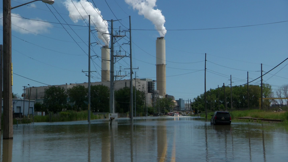 Monroe police identify body from vehicle that was