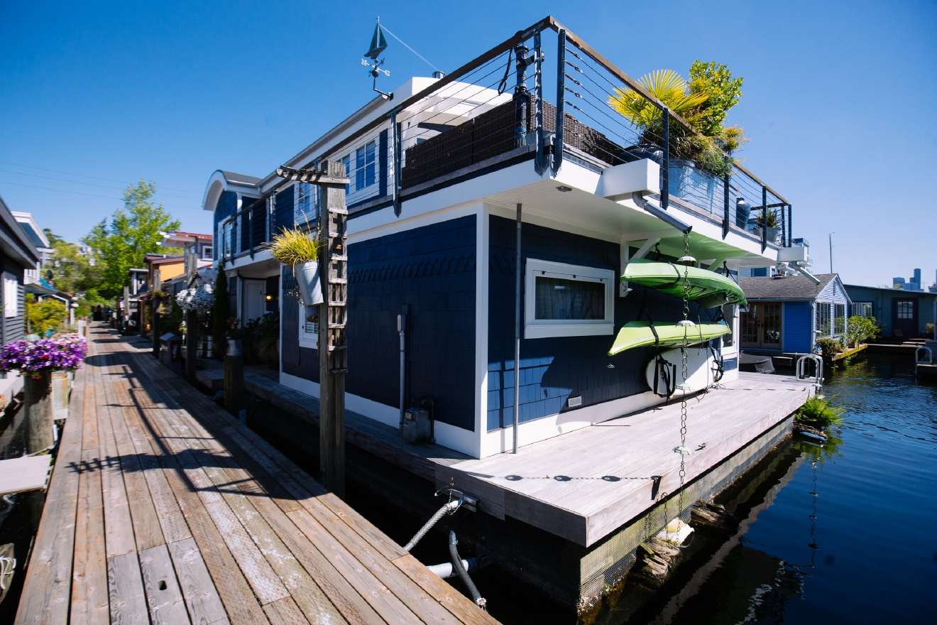 This South Lake Union Houseboat is What Dreams Are Made Of Seattle