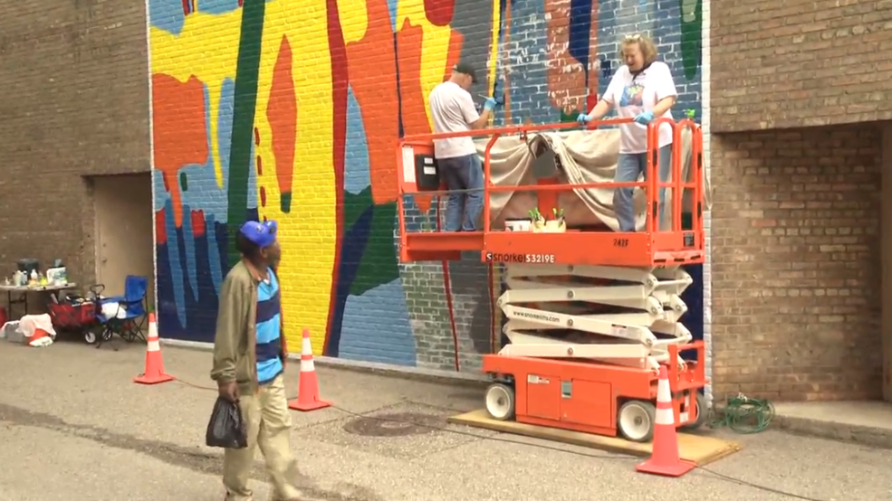 44yearold mural in downtown Kalamazoo receives rejuvenation from