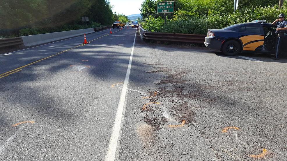 Motorcycle rider dies in Southern Oregon crash, wife critically injured