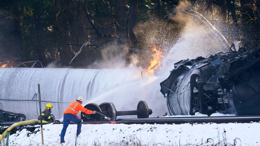 35b000f4-aab7-4044-9af8-766c31be699f-large16x9_201223_ap_oil_train_derailment_AP20357854042333.jpg 35b000f4-aab7-4044-9af8-766c31be699f-large16x9_201223_ap_oil_train_derailment_AP20357854042333.jpg