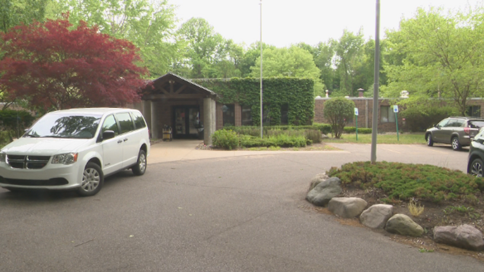 Patients move out as South Haven nursing home suddenly closes WWMTCW