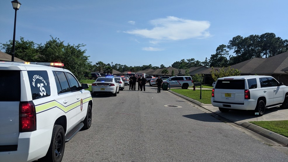 UPDATE: 3 injured in Santa Rosa County stabbing and shooting | WEAR