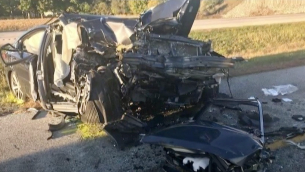 17-year-old Dead, 2 Others Seriously Injured After Serious Toll Road ...