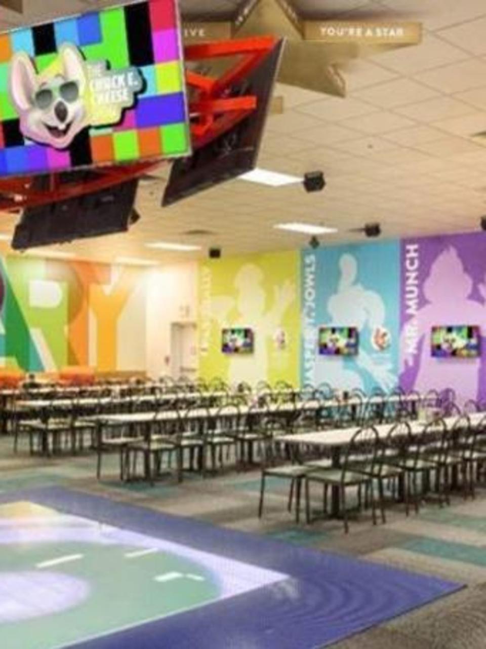 Chuck E Cheese In Lexington To Unveil Redesign Wdky - chuck e cheeses circles of lights closed roblox