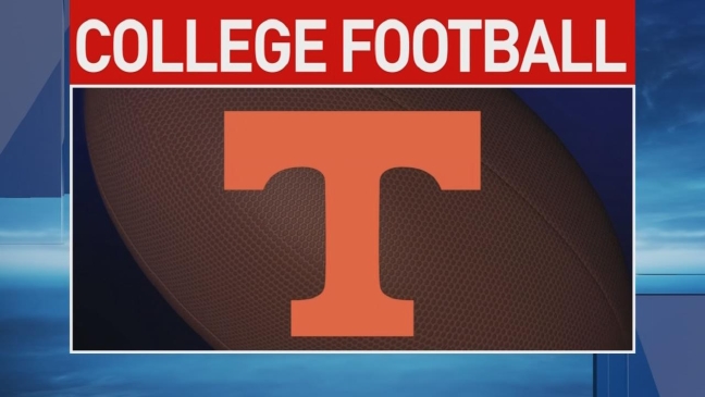 Derek Barnett sets all-time Vols sack record